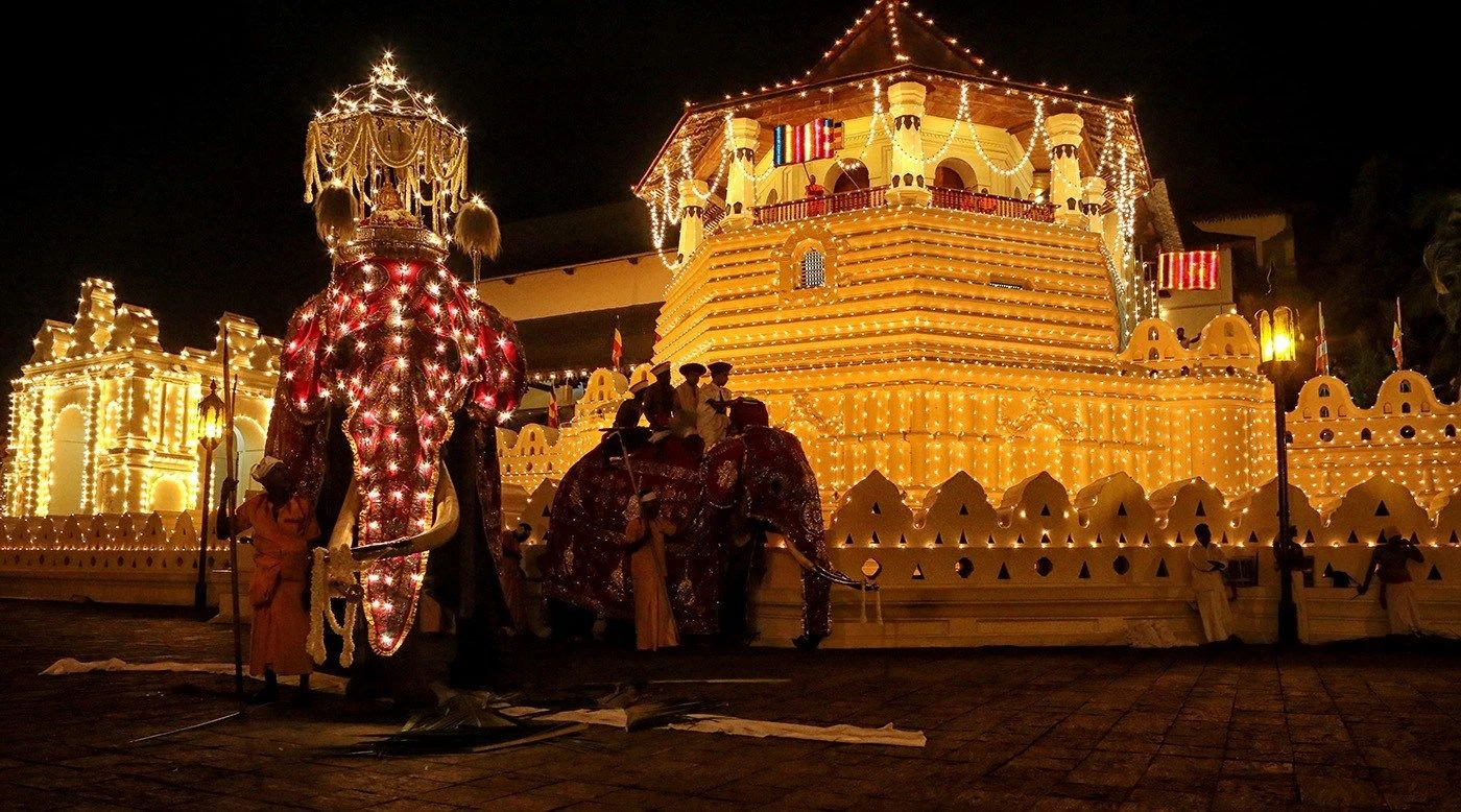 Esala Perahera